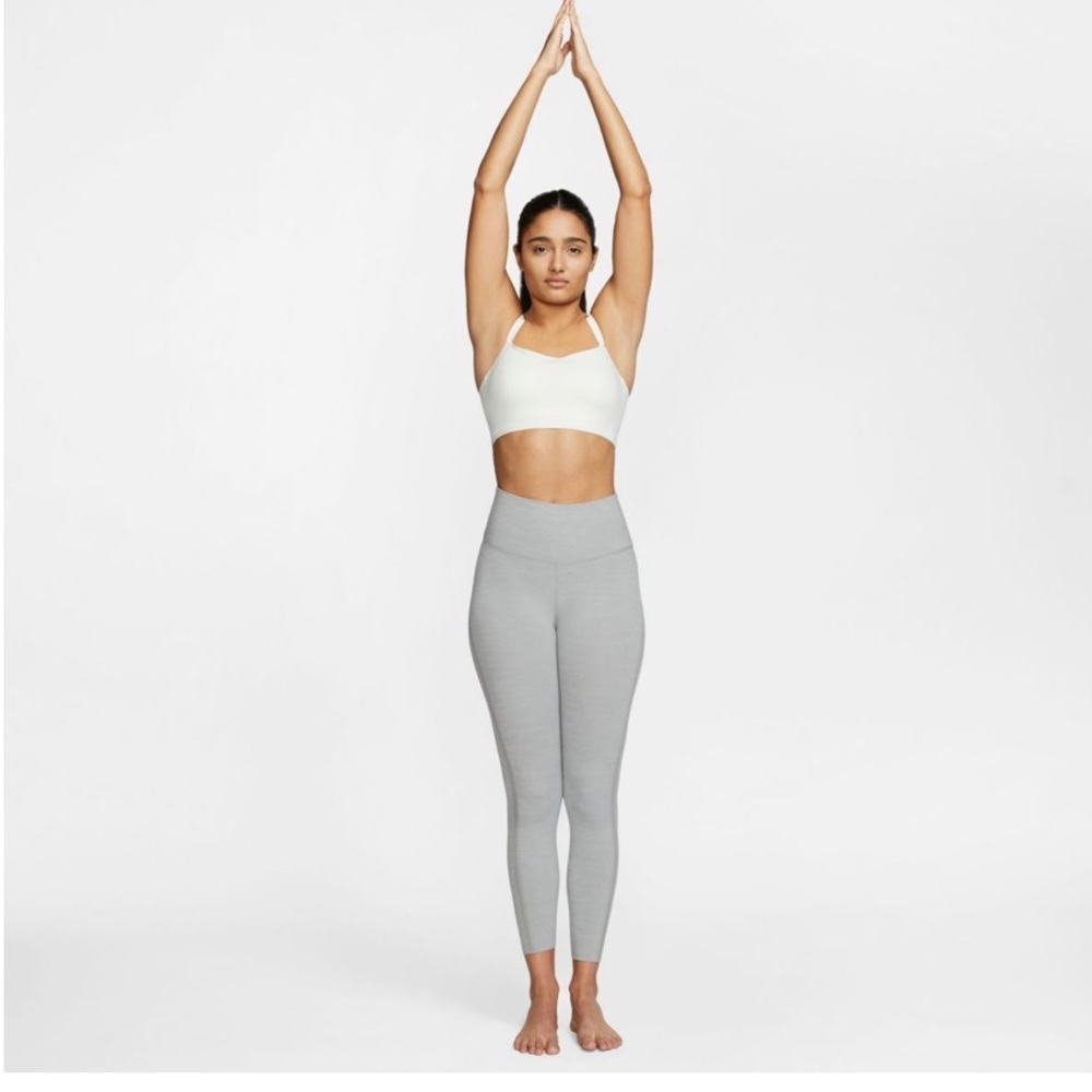 NIKE Dri-FIT Indy Luxe Convertible Low Support Sports Bra - Picture 4 of 6